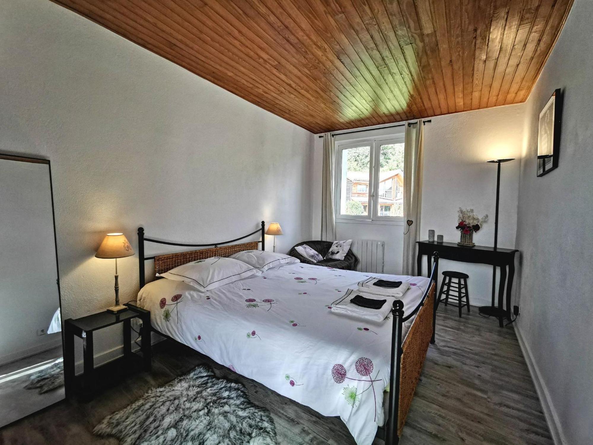 Grande Maison Au Coeur D'Un Village Historique Avec Terrasse Et Wifi Inclus - Fr-1-582-308 Saint-Vidal Zewnętrze zdjęcie