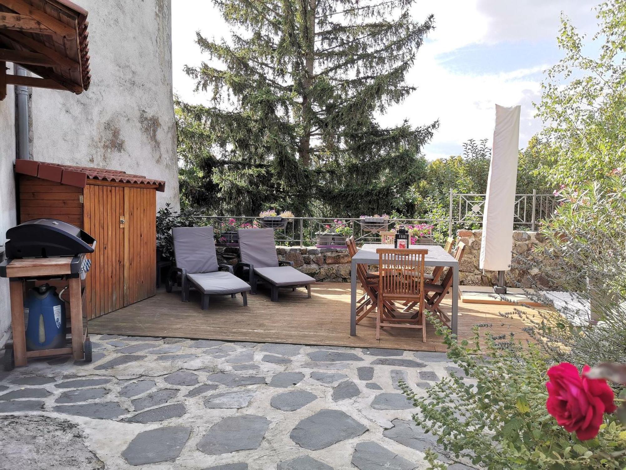 Grande Maison Au Coeur D'Un Village Historique Avec Terrasse Et Wifi Inclus - Fr-1-582-308 Saint-Vidal Zewnętrze zdjęcie